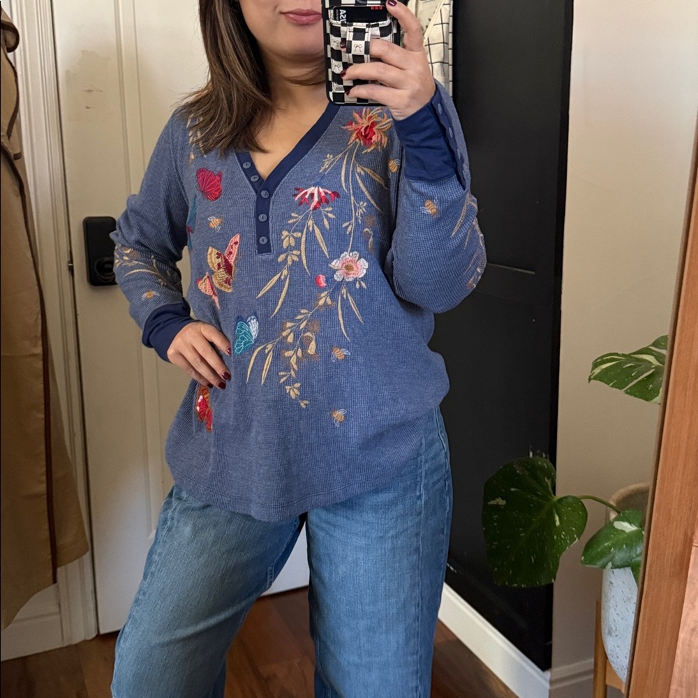Johnny Was Blue Embroidered V-Neck Floral Butterfly Top - Picture 4 of 11